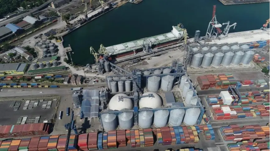 Американські фонди отримали контроль над одним з найбільших зернових терміналів в Одесі