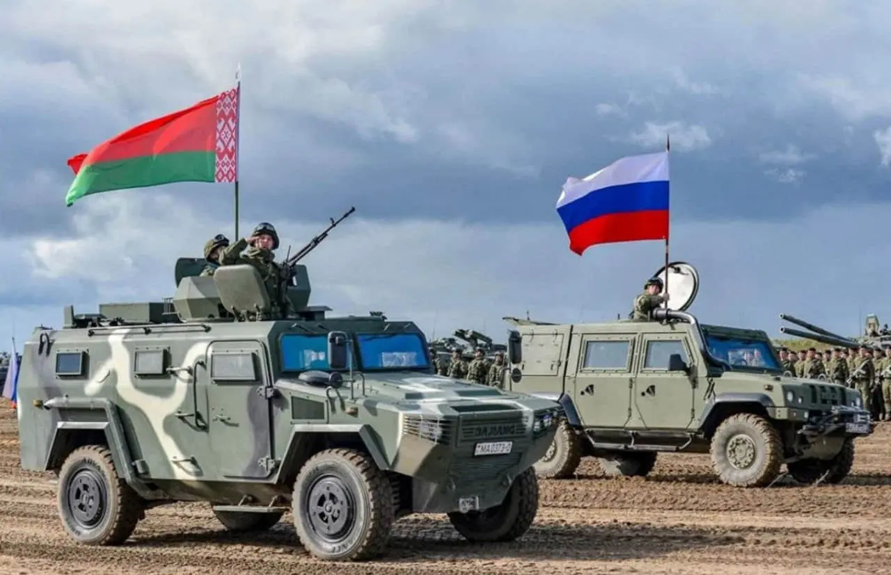 Білорусь перенесе основні маневри навчань "Запад" вглиб країни для "зниження напруженості"