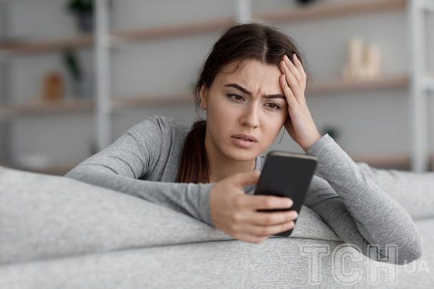 Світ втомився від новин: майже половина людей свідомо уникає інформаційного потоку — Reuters