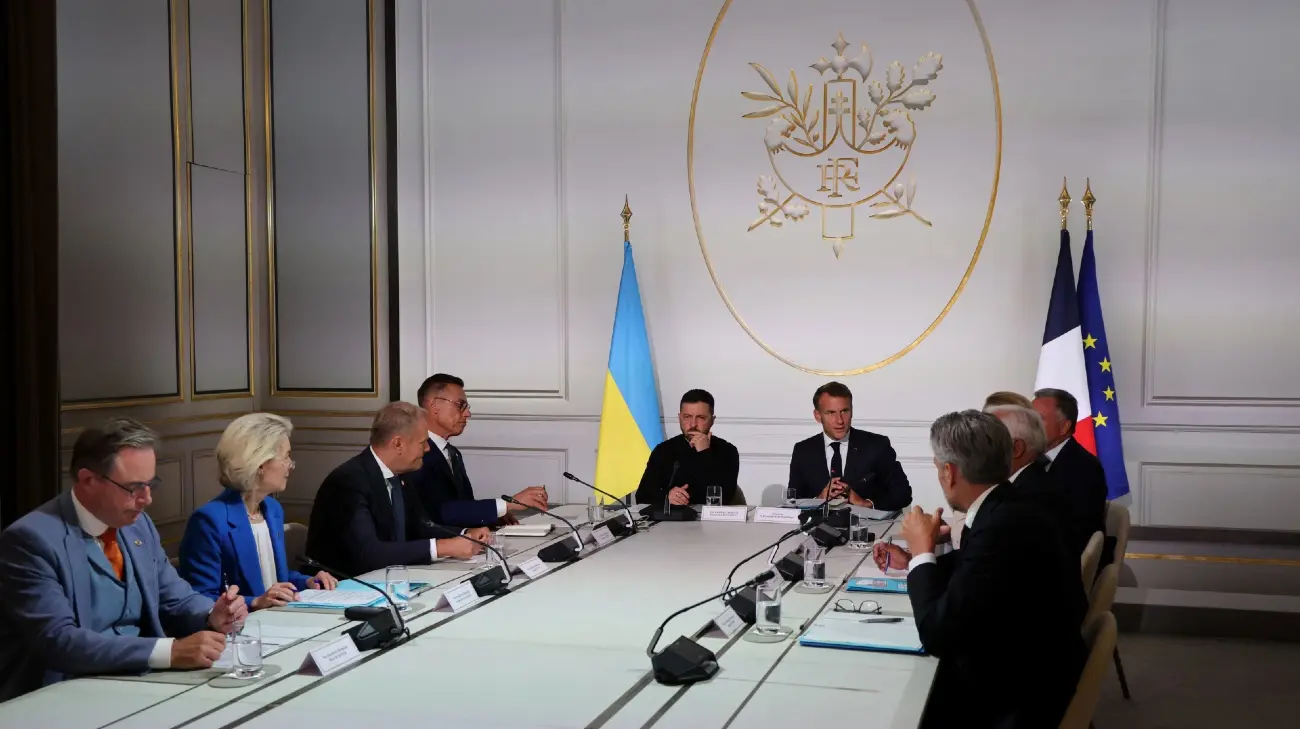 У Єлисейському палаці починається засідання "коаліції рішучих"
