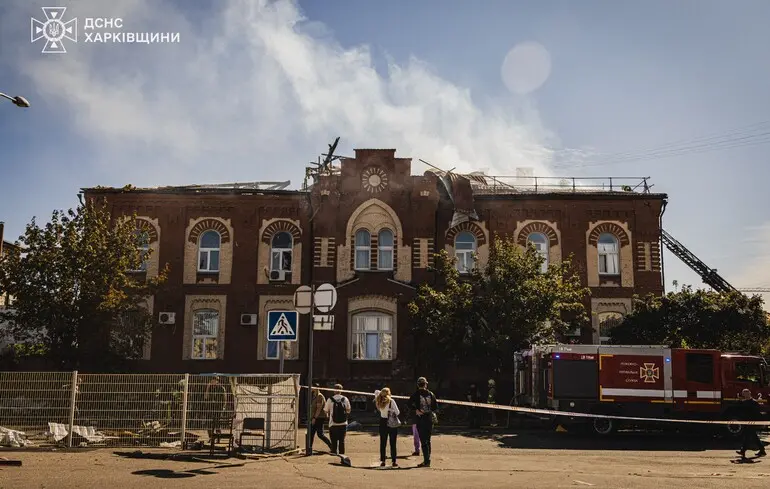 Прокуратура опублікувала відео удару «шахеда» по будівлі в центрі Харкова