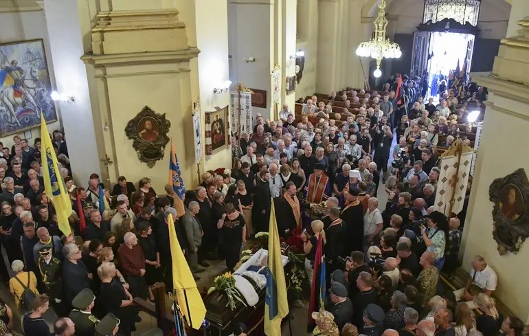 У Львові попрощались із народним депутатом Андрієм Парубієм