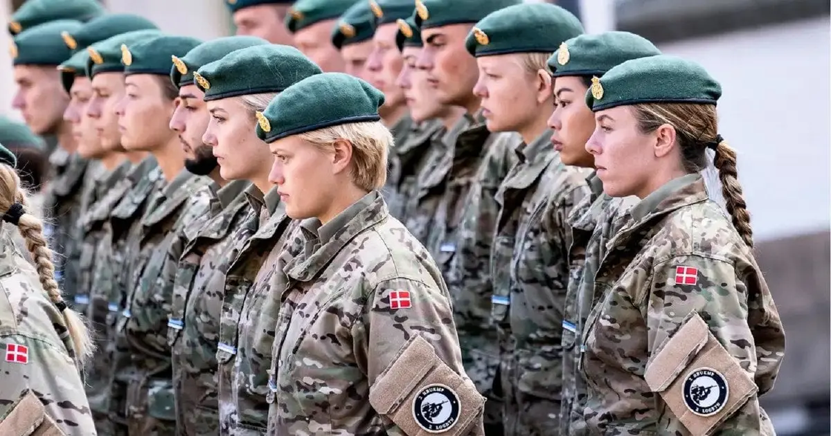 Данія вводить обов’язковий військовий призов для жінок