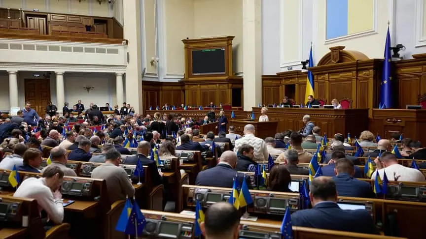Рада ратифікувала угоду про 100-річне партнерство України з Британією