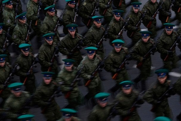 Ринок праці охолов, але підтримка Кремля не падає: що відбувається в економіці РФ
