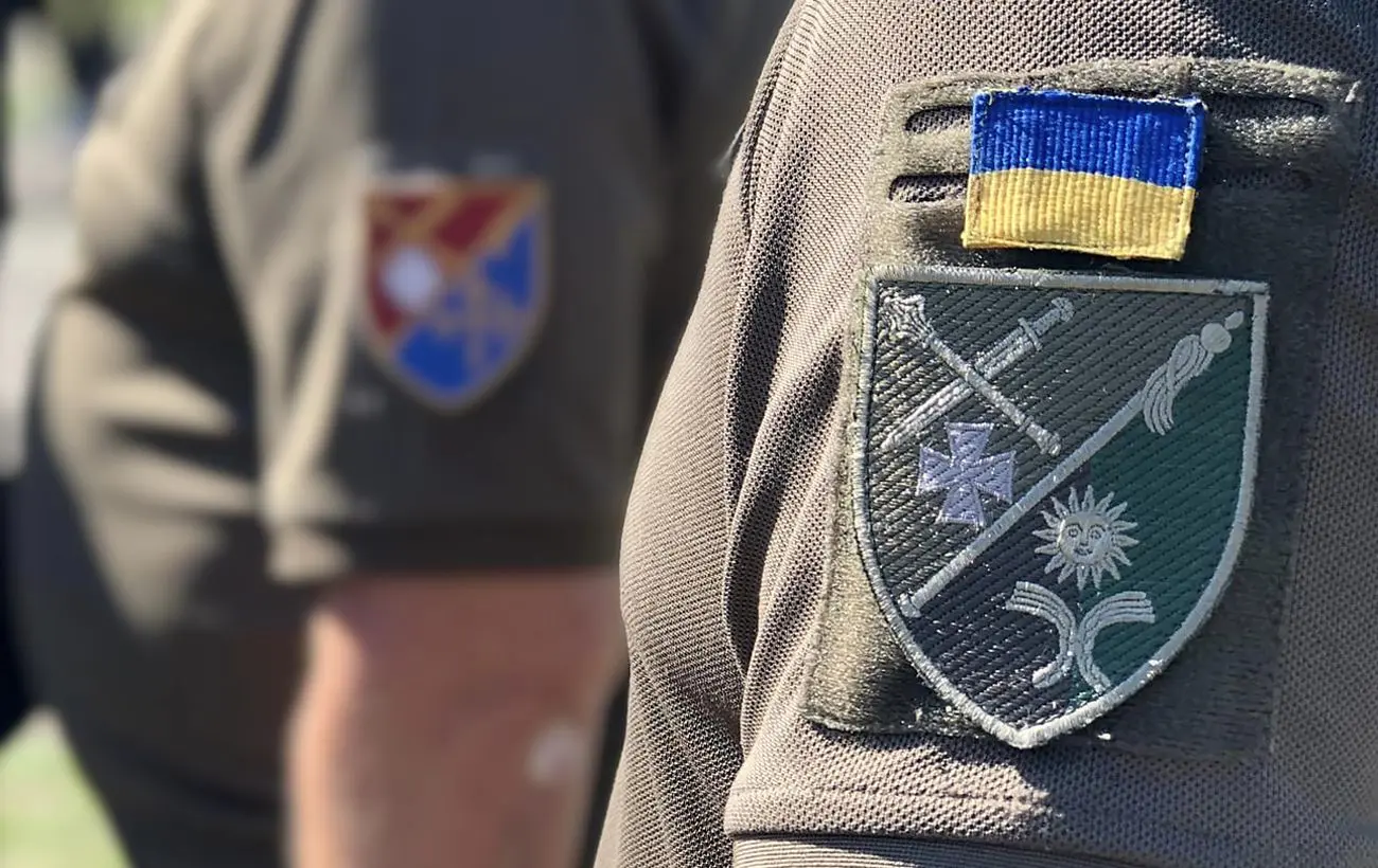 У Кам'янці-Подільському сотня людей напала на автомобіль ТЦК та СП