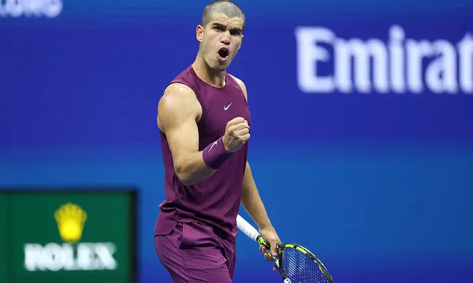 Алькарас одолел Опелку на старте US Open-2025