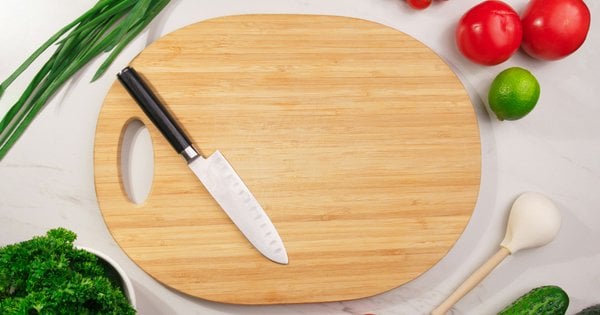 Як позбутися стійкого запаху риби з кухонної дошки: ефективні методи