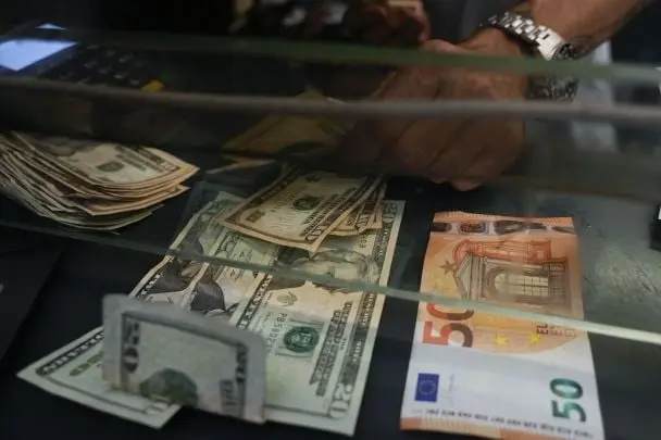 Чи варто зараз купувати і продавати євро: економісти дали пораду
