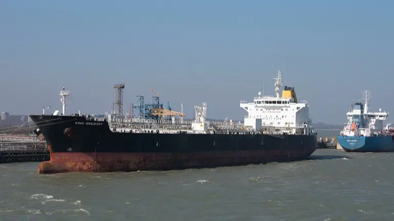 Ринок морських перевезень реагує на удари Ізраїлю по Ірану: ціни ростуть