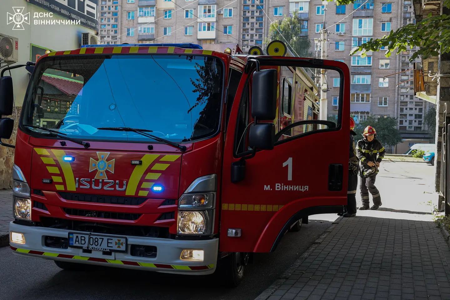 Вранці у Вінниці сталась пожежа у двоповерховій будівлі на Келецькій