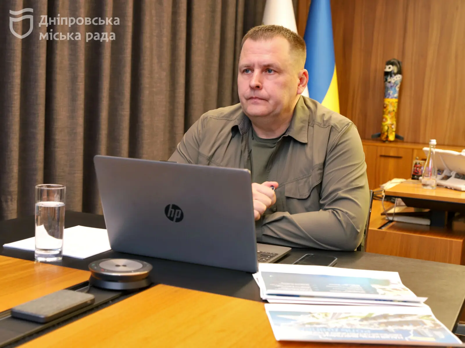 Студенти та старшокласники 85 вишів, ліцеїв та коледжів долучилися до відкритої лекції від мера Філатова