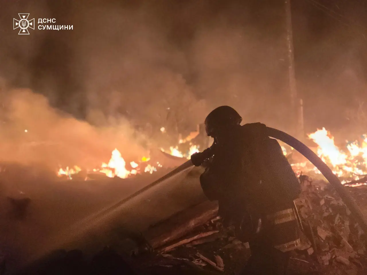Россия атаковала 57 беспилотниками, более половины попали в разных регионах – фото, видео