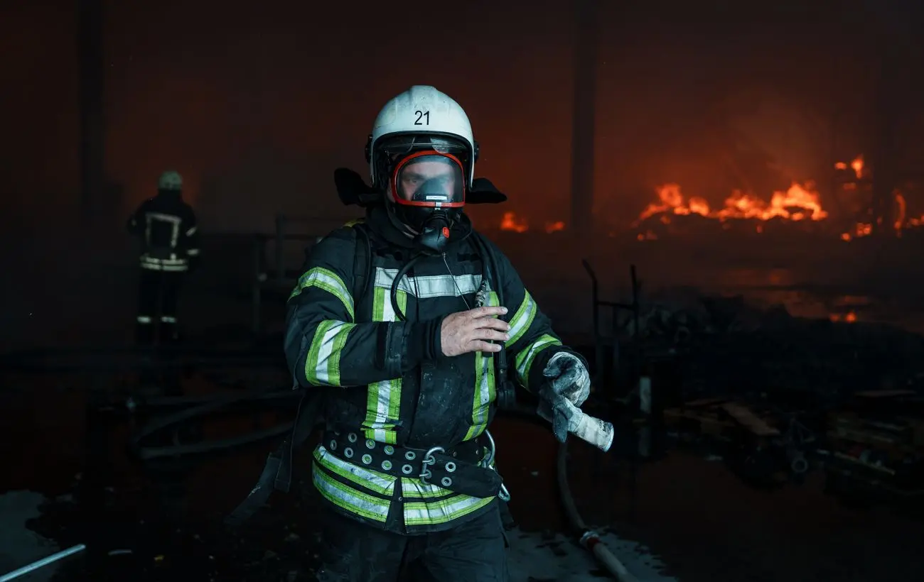У Дніпрі та Павлограді лунають вибухи, міста атакують ракети і БПЛА