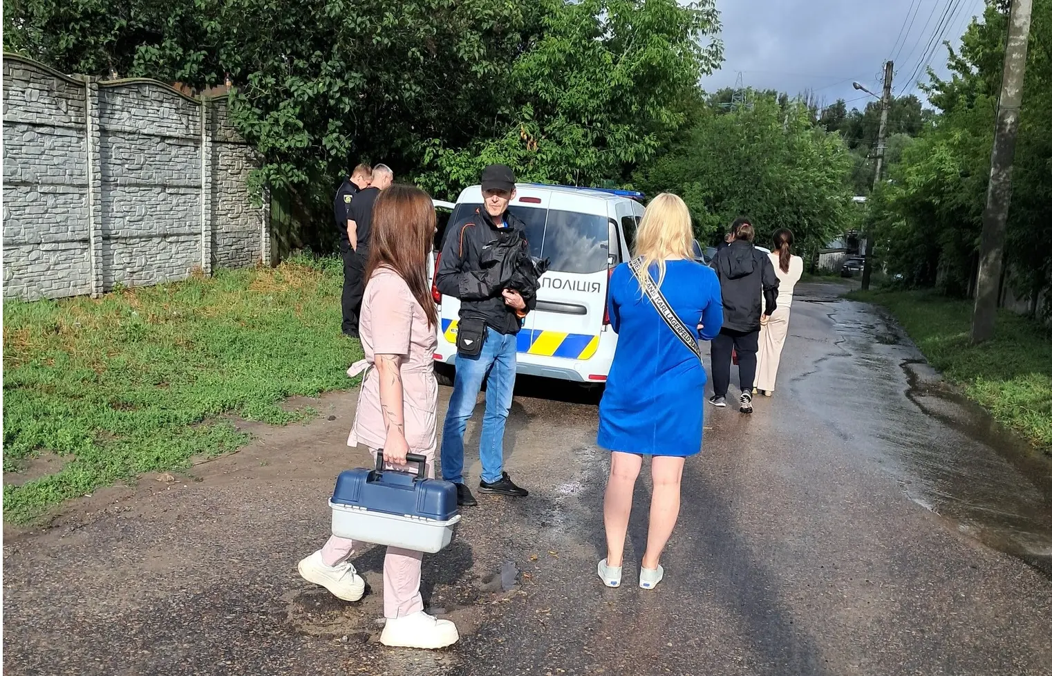 Поліція приїхала до міні-притулку для тварин у Харкові: що сталося (відео)