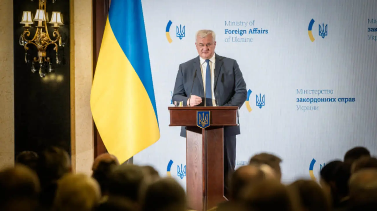 МЗС: Україна відкриє 4 посольства та понад 10 консульських установ до кінця року 