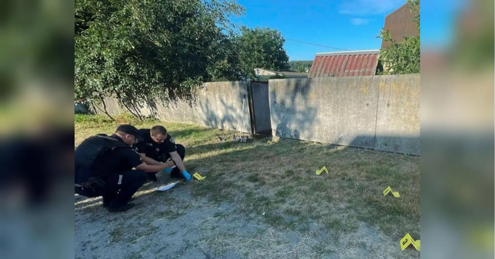 Під Києвом поліцейські застрелили чоловіка, який кинув у них гранату (фото)