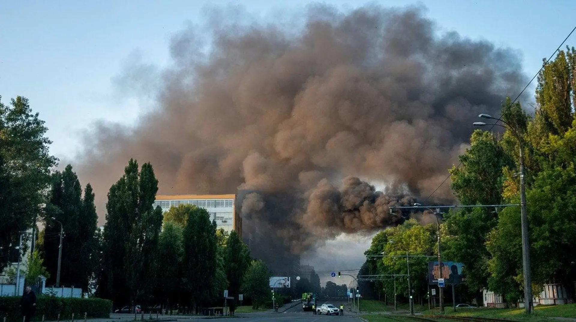У Києві внаслідок російських ударів погіршилася якість повітря: про які райони йдеться