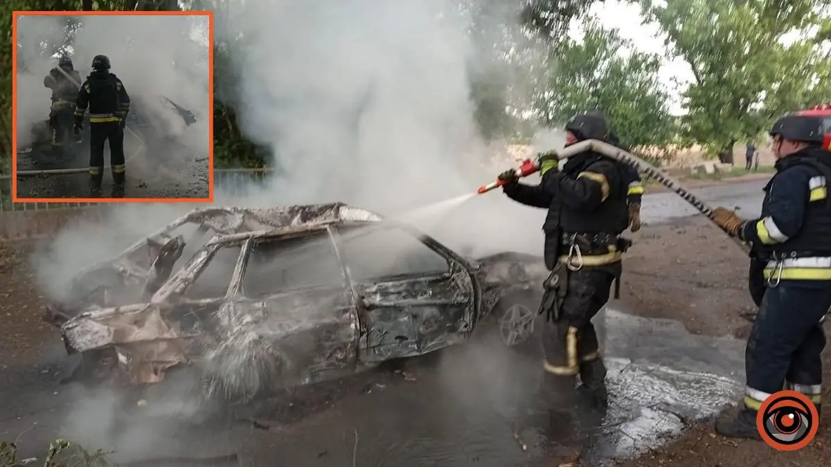 Ворог скинув КАБ: у Дніпропетровській області двоє людей згоріли в машині