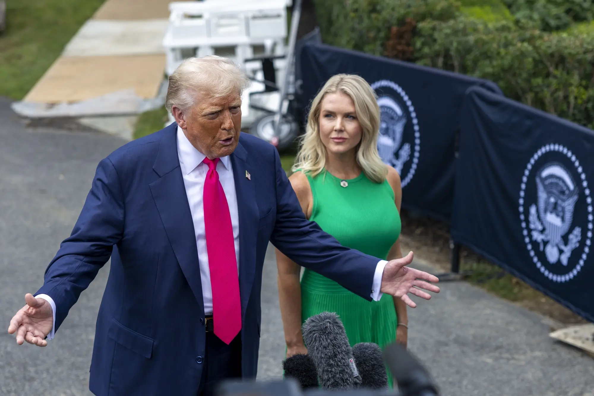 Трамп заявил, что Зеленский все же не должен бить по Москве