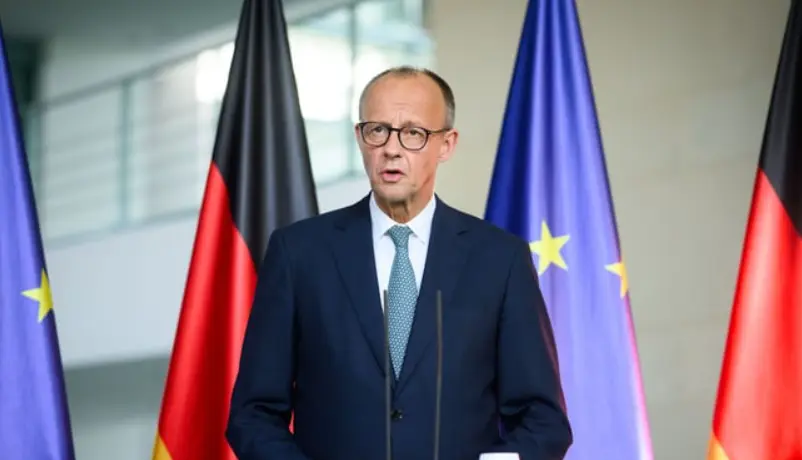 Канцлер Німеччини вважає Росію реальною загрозою для країни