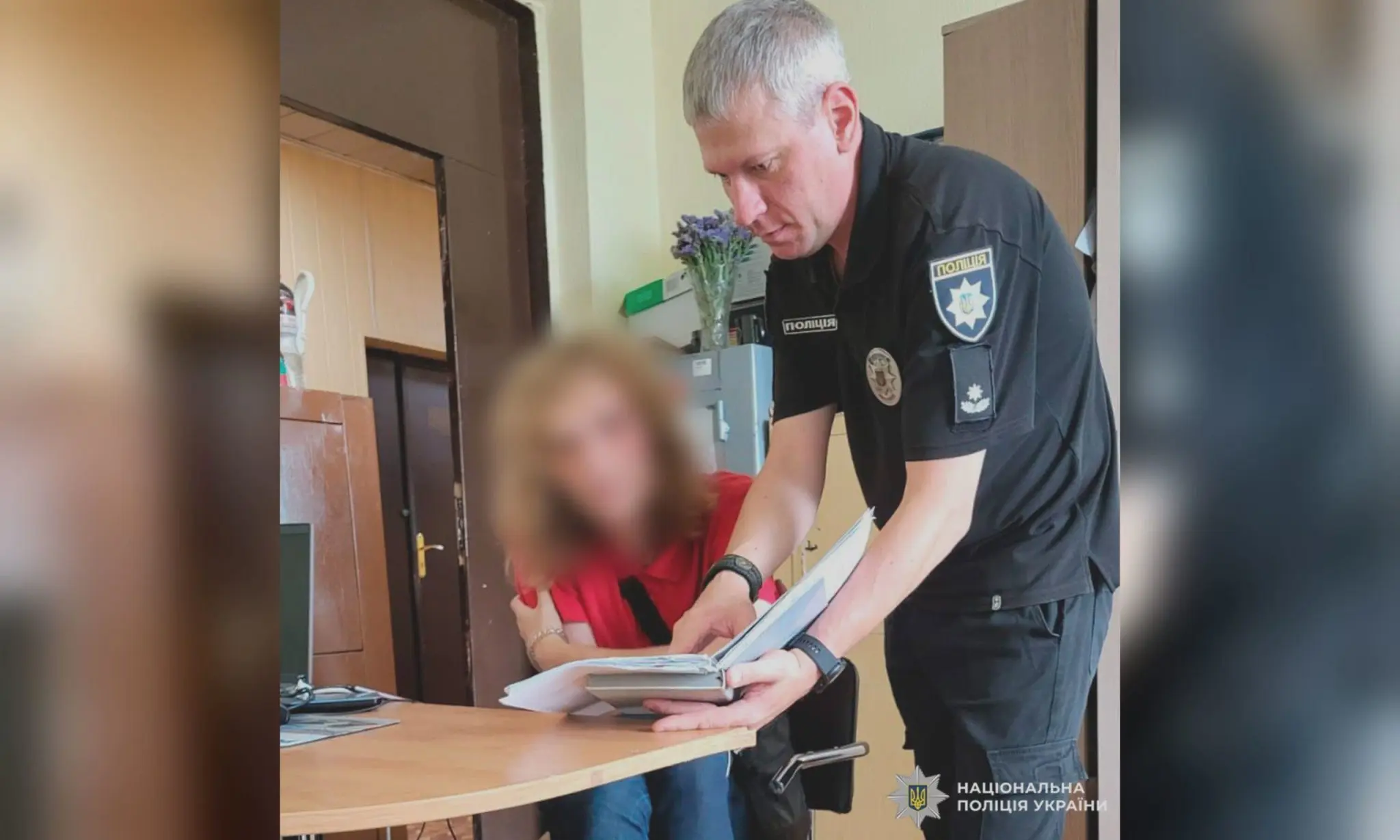 Здійснював економічне насильство: чоловіка підозрюють у знущанні над матірʼю