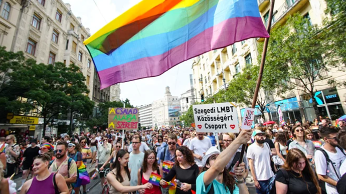Вже 16 країн закликають Єврокомісію вжити заходів проти Угорщини через заборону ЛГБТ-прайду