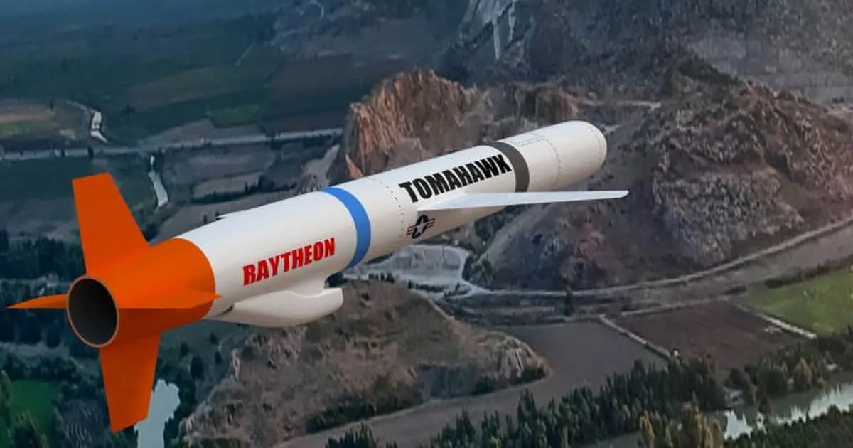 США можуть дати Tomahawk, Трампа цікавить удар по Москві, торгівля щодо санкцій: новини дня