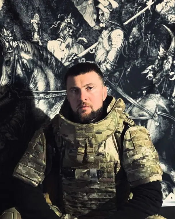 Військовий Ярмак повернувся на сцену й зізнався, де зараз служить та які обов'язки виконує