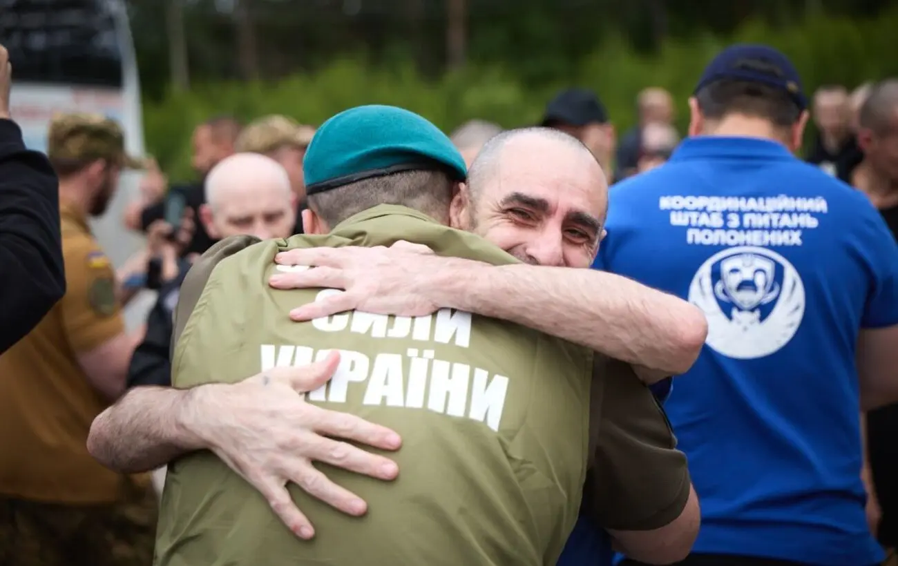Ще один етап. Україна та РФ провели новий обмін полоненими: кого повернули (фото, відео)