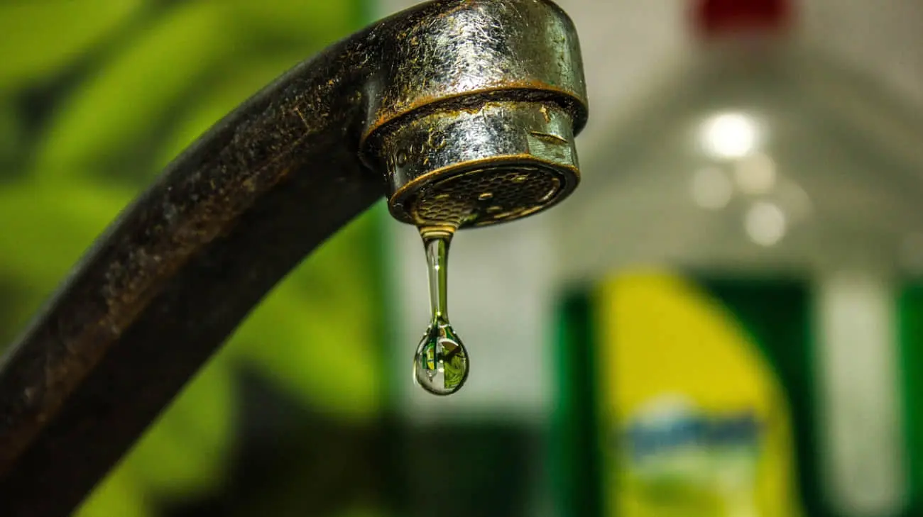 На окупованій Донеччині воду вмикатимуть раз у кілька днів
