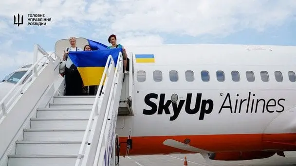 Україна евакуювала з Ірану 31 людину - деталі операції від ГУР (фото)