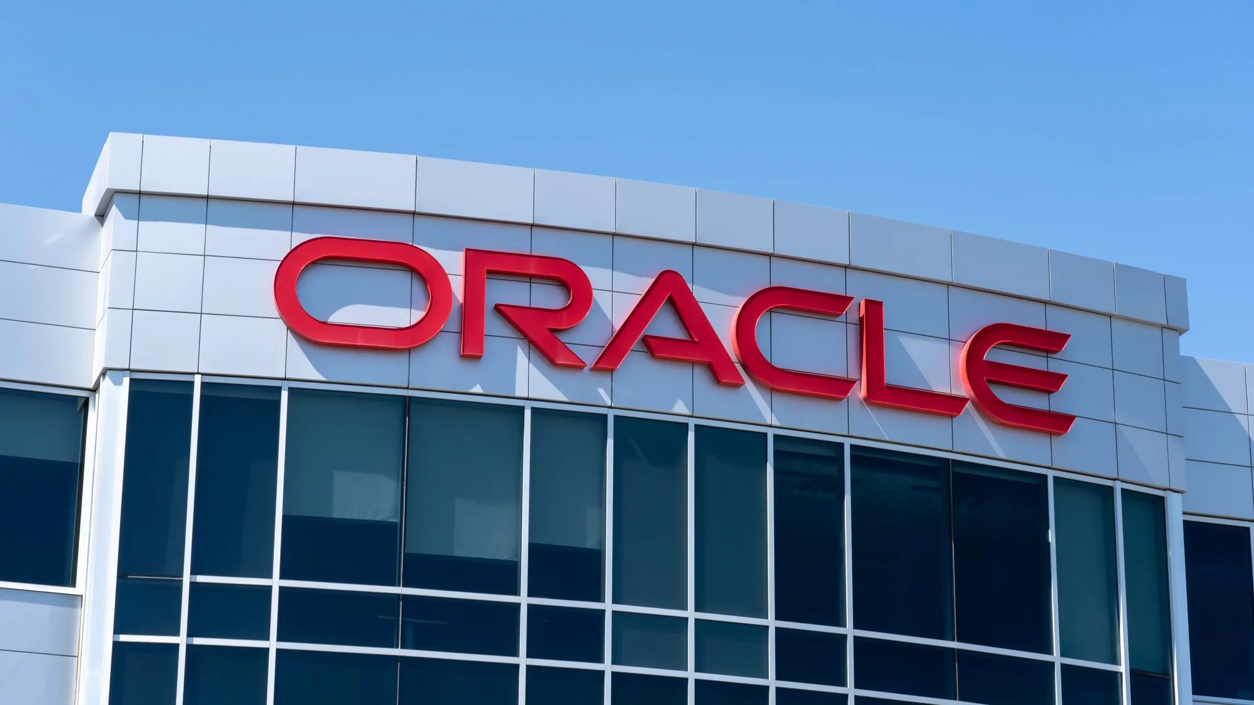 OpenAI уклала угоду з Oracle на $30 мільярдів щорічно для розвитку дата-центрів