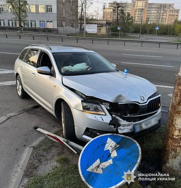 У Києві працівник СТО викрав та розбив чужу автівку: як його покарали