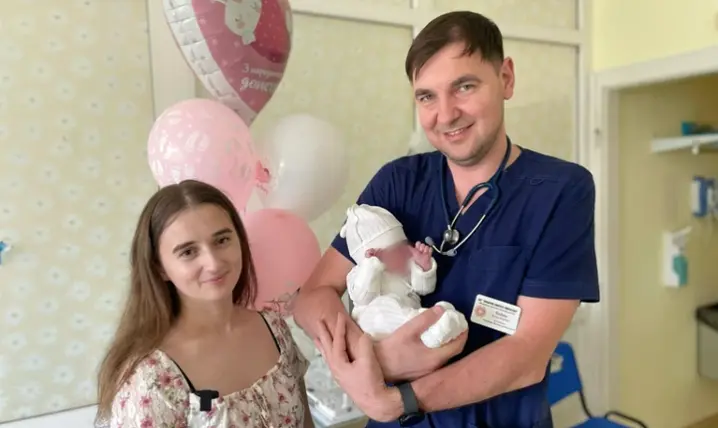 Важила 600 грамів: у Львові виходили дівчинку, яка народилася на 24-му тижні вагітності