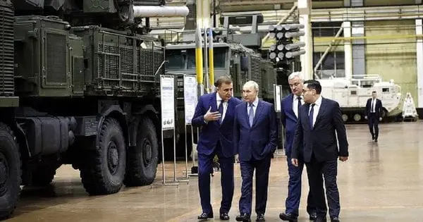 Внаслідок дронових атак в Росії припинив роботу один з найбільших заводів з виробництва зброї