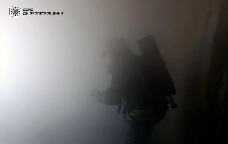 У Кривому Розі ракети поцілили у підприємство: там пожежа, вже відомо про постраждалих