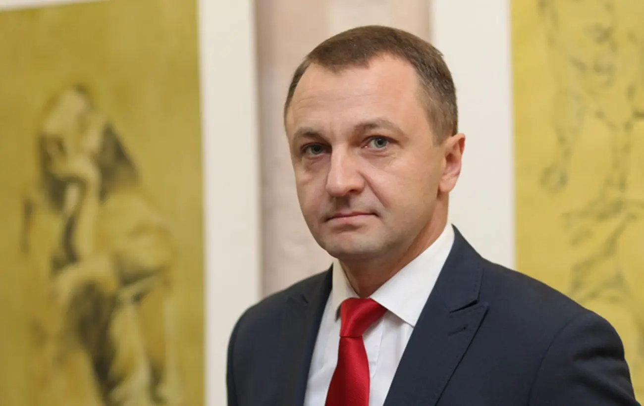 Кабмін звільнив мовного омбудсмена Креміня: у чому причина