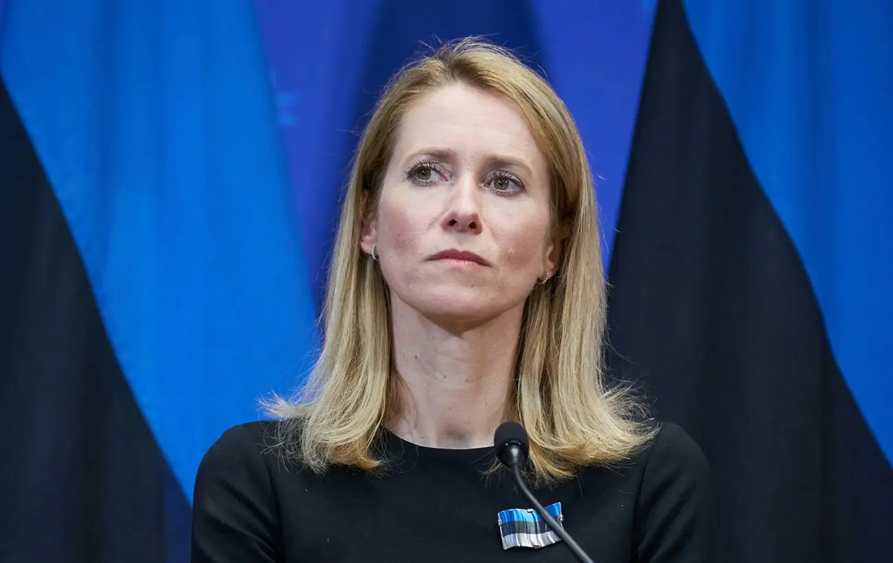 ЄС закличе Китай припинити бути "рятівником" для Росії