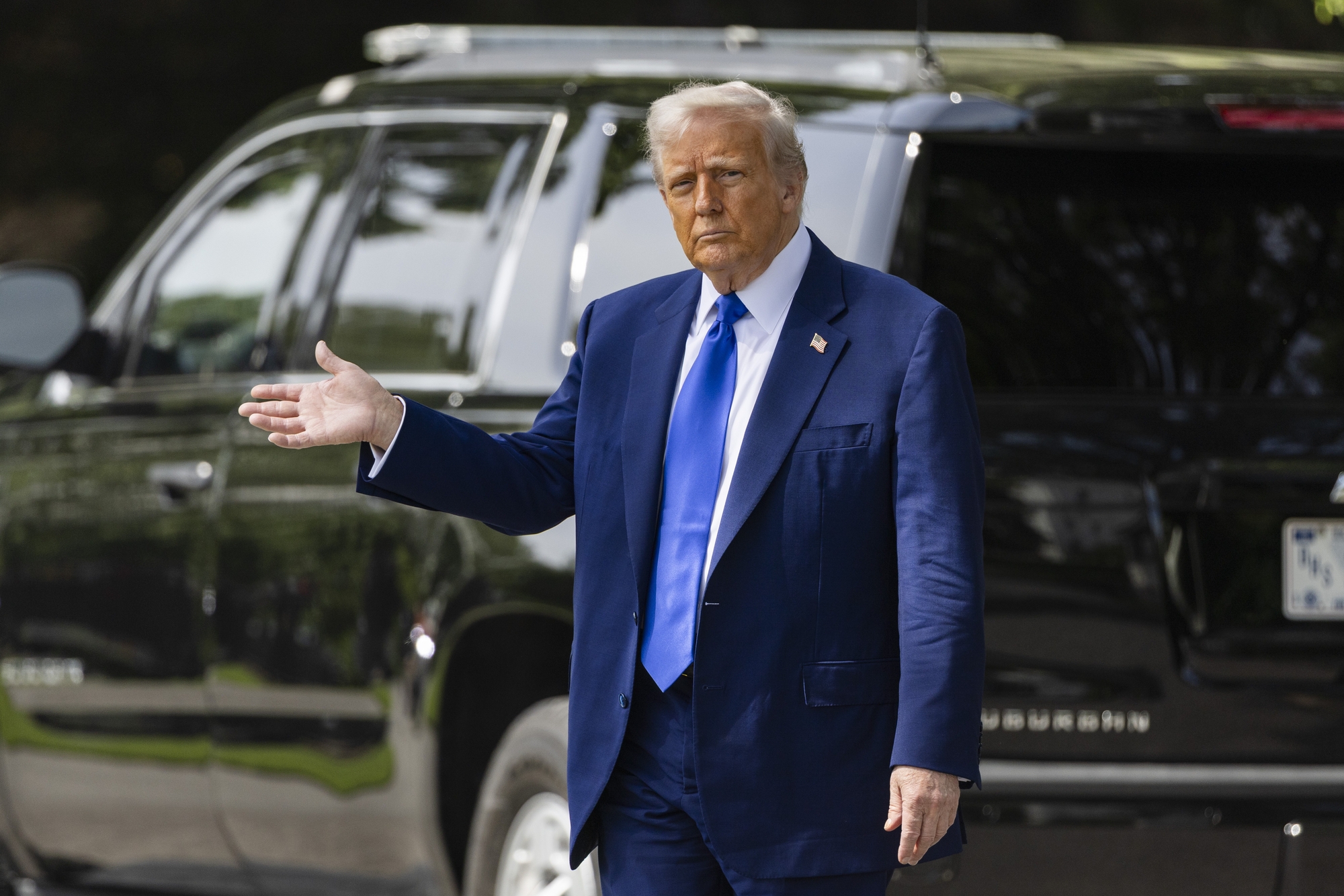 Трамп посмеивался над участием Франции во Второй мировой войне
