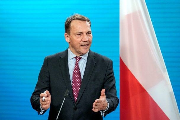 Путін глузує з мирних сигналів Трампа — польський міністр
