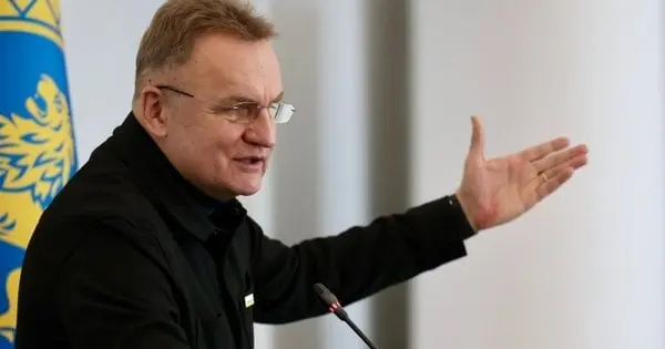 "Чомусь вважають, що всі мої діти ще зі школи мають служити в війську", – Садовий