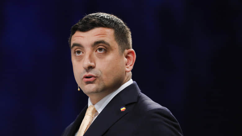Ультраправий Сіміон засудив "державний переворот" у рідній Румунії з Польщі