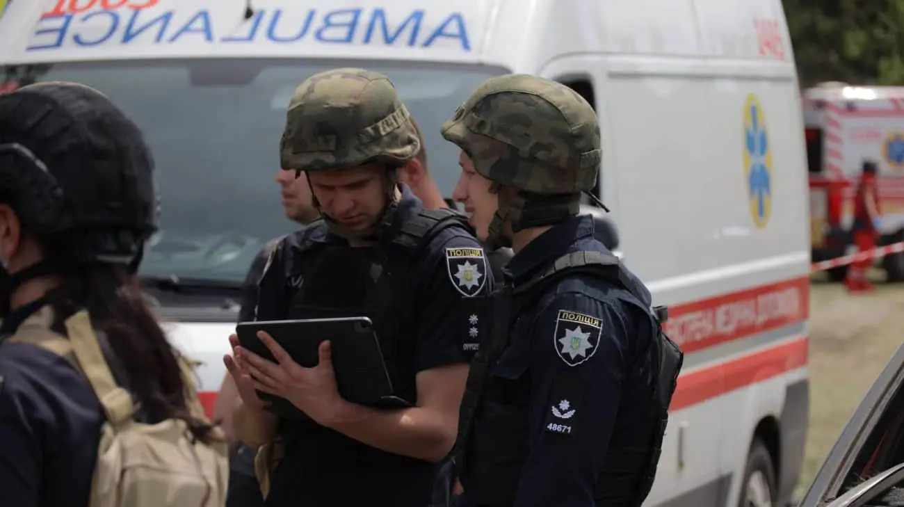 Удар РФ по Дніпропетровщині: кількість загиблих зросла до 21, понад 300 – постраждали