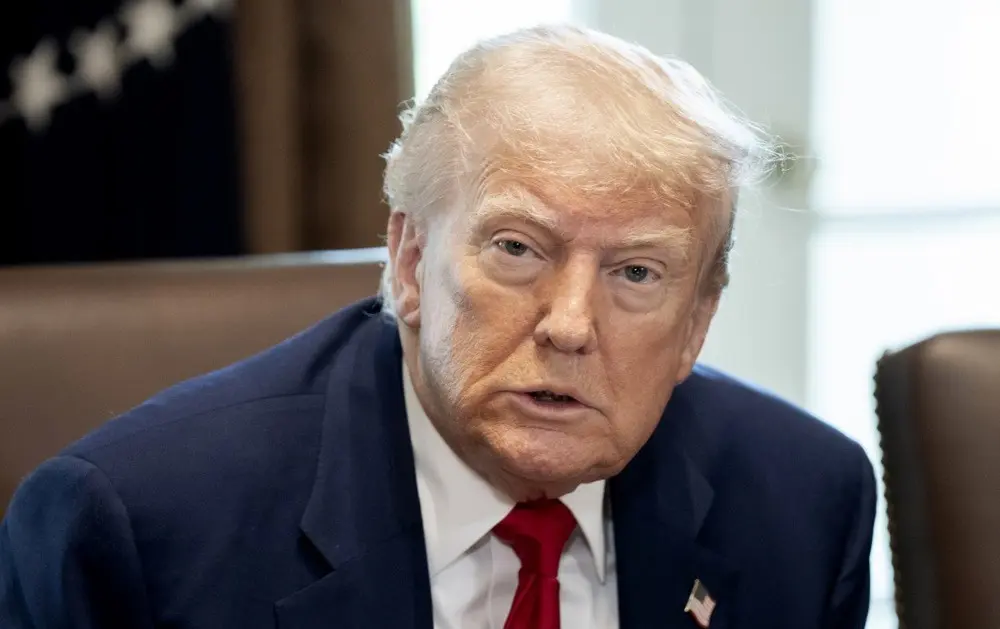 Трамп назвал дату встречи США и Китая по тарифам