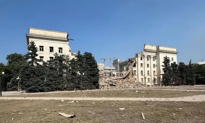 Авиация России КАБ-ми уничтожила здание Херсонской ОГА. ФОТО
