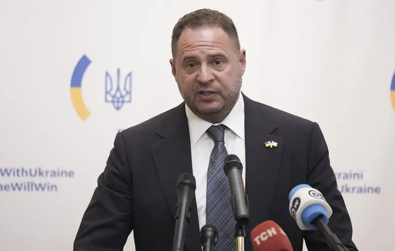 У The Economist розповіли про роль Єрмака в українській політиці