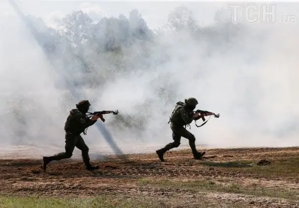 "Надломився" та вбив двох військових: нові подробиці стрілянини на чернігівському полігоні