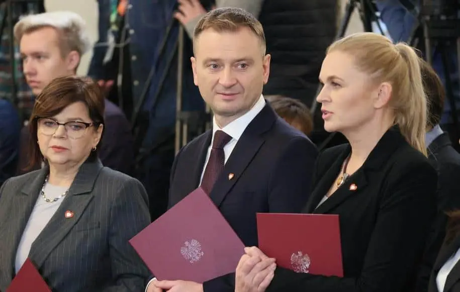 Перший міністр уряду Польщі підтвердив свою відставку