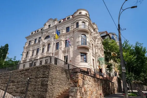 Безкоштовна лазерна корекція зору у Британському офтальмологічному центрі